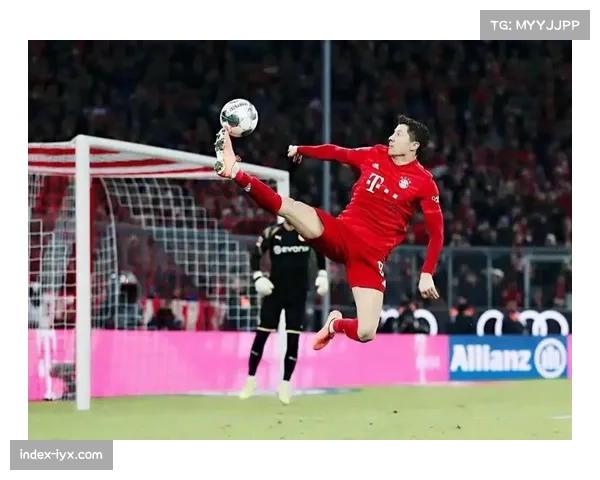 莱万多夫斯基对抗多特12场攻入14球，平均每56分钟打入1球